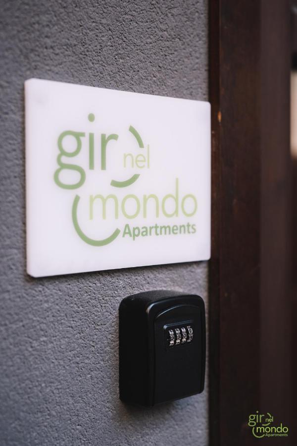 Giro Nel Mondo Apartments Katanya Dış mekan fotoğraf